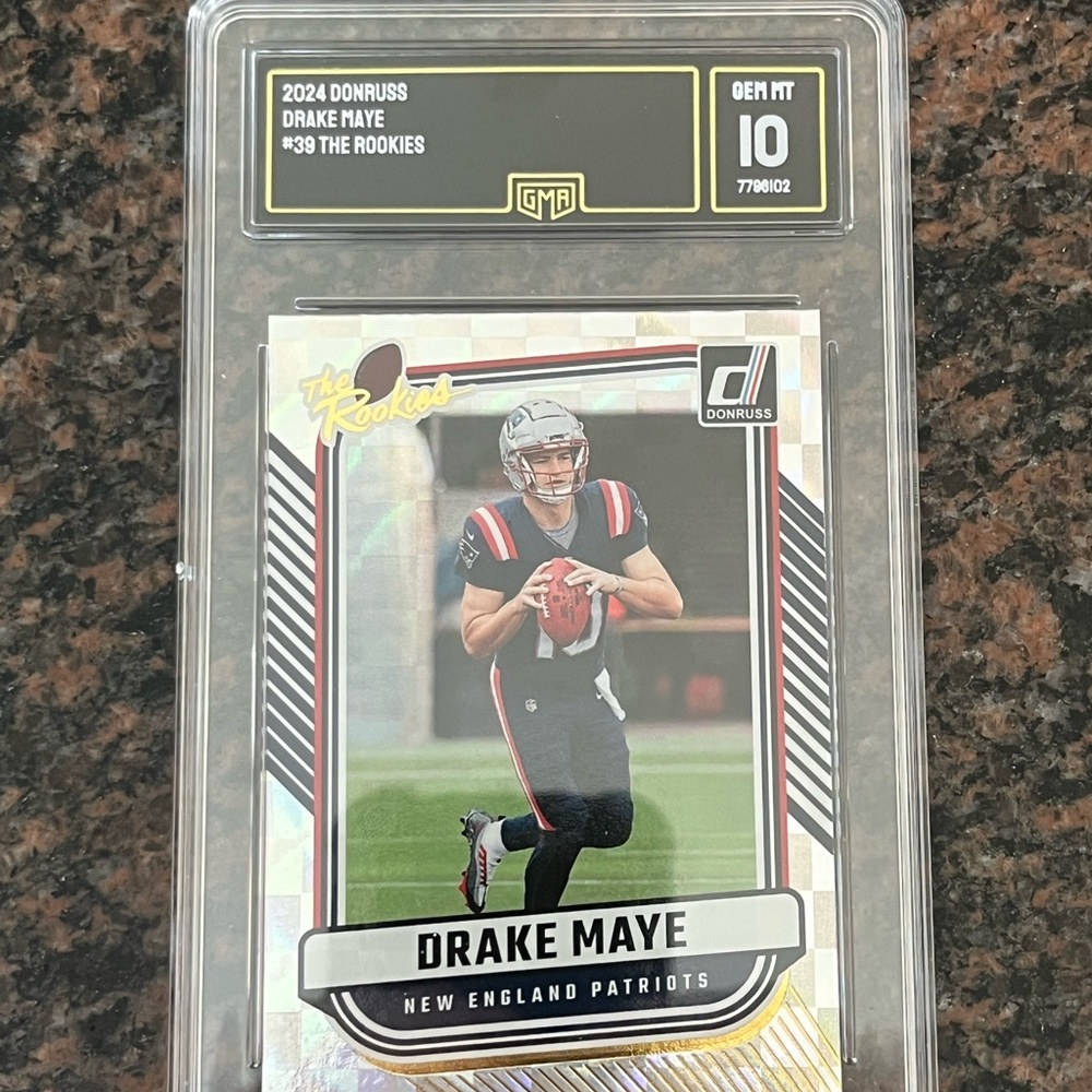 2024 Donruss Drake Maye Rookie Card TR-39 Graded 10